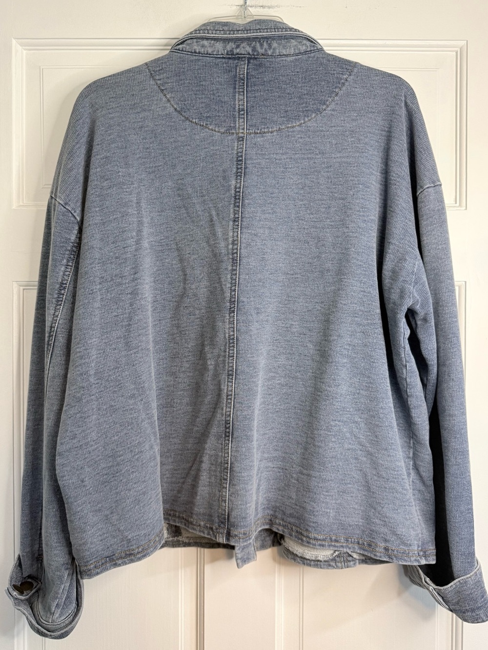 Evereve Women’s Blue Denim Look Barn Jacket - Picture 3 of 3